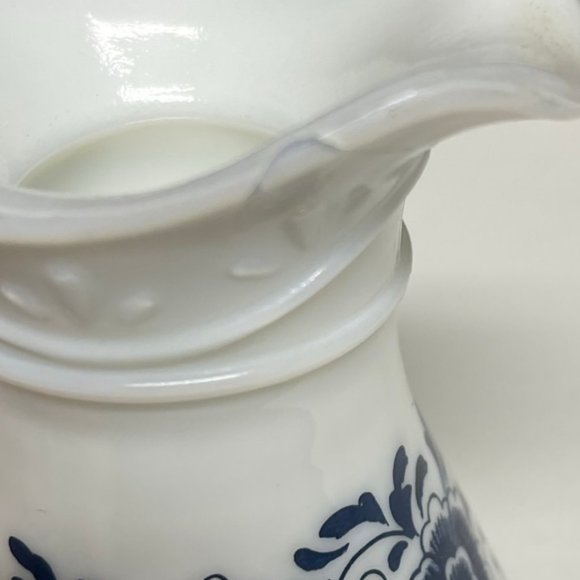 Vintage AVON Skin-So-Soft Delft Blue Bath Oil Bowl & Pitcher Set 1970's - Picture 8 of 9